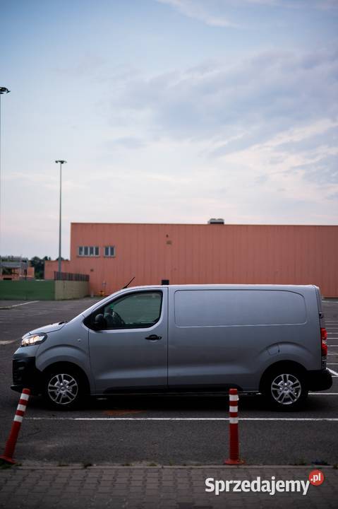 2020 Opel Vivaro 20 Automat srebrny sprzedam