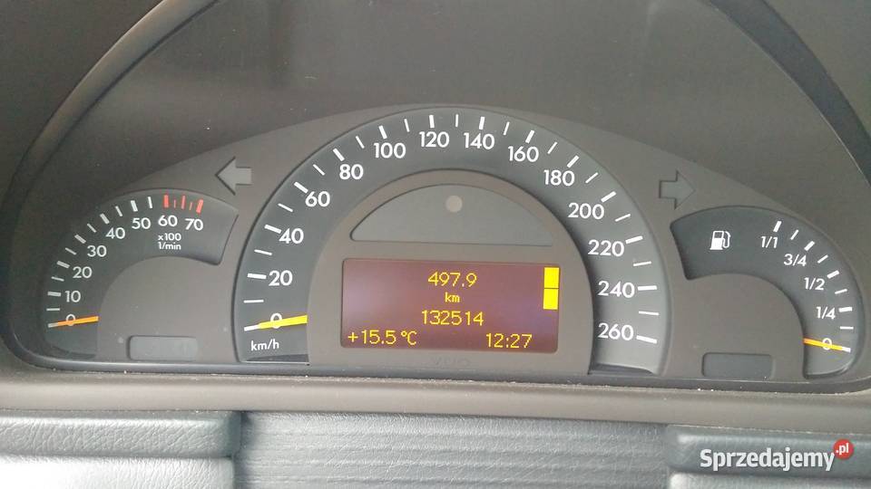 Mercedes C200 przebieg 132500 163KM Oleśnica