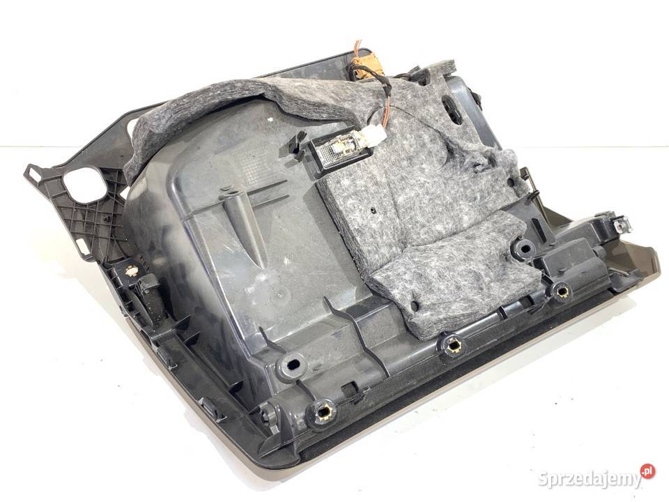 SCHOWEK PASAŻERA AUDI A5 8T SportowyCoupe 0717 osobowe podkarpackie