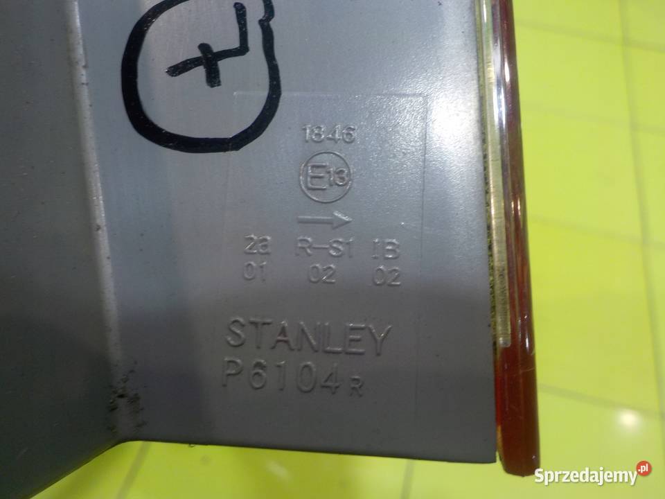 CIVIC VIII 14 IDSI 07r SEDAN 4D lampa prawa tyl Suków