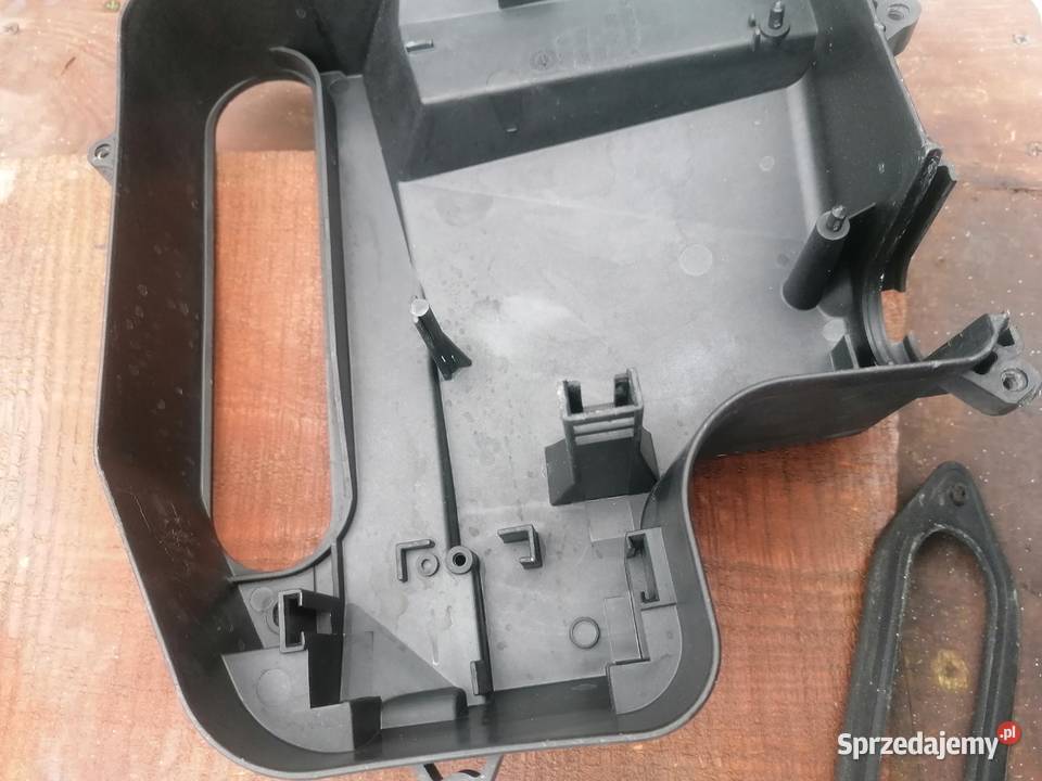 Audi a4 b5 18 ADR Obudowa sterownika Jędrzychów sprzedam
