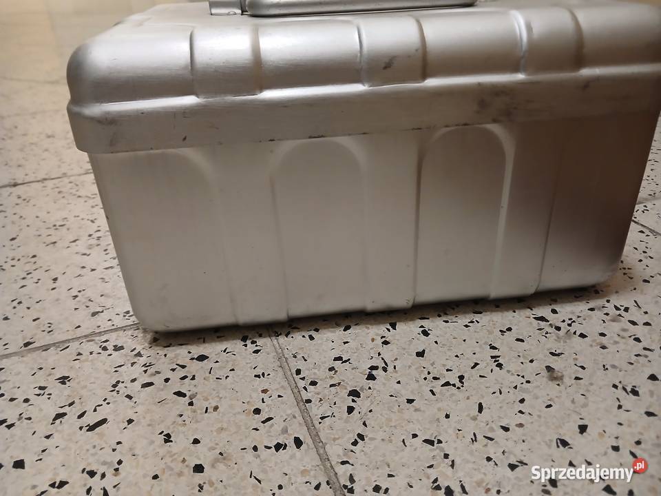 Pojemnik sanitarno medyczny unicef