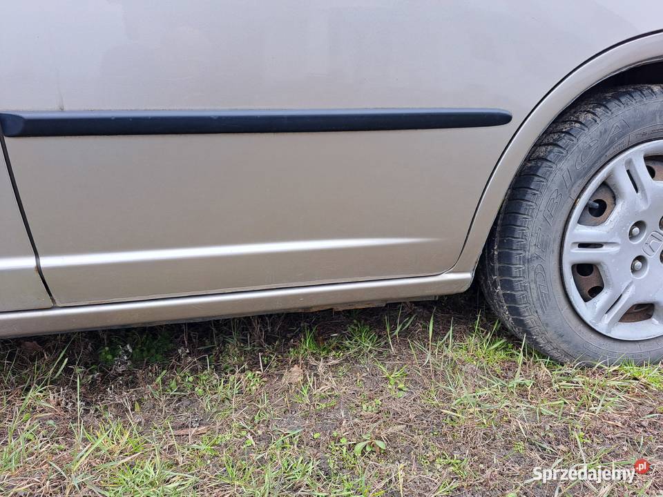 Honda civic benzyna 2001r Rok produkcji 2001 Przyjma