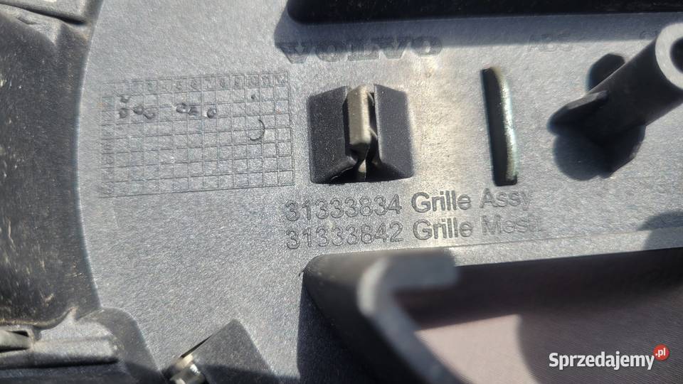 VOLVO S60 V60 20132018 ATRAPA GRILL 31333834 Atrapy Ruda Śląska
