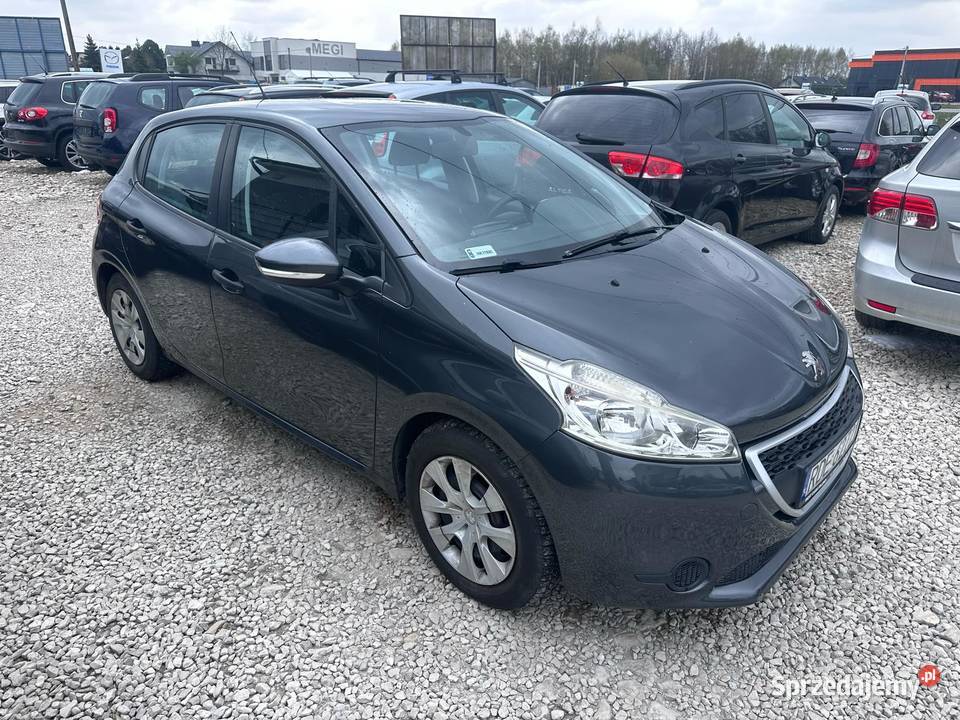 Peugeot 208 Salon Polska radio