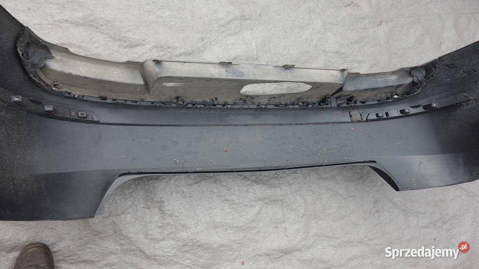 ZDERZAK TYLNY TYŁ SKODA SUPERB III SEDAN 15 osobowe śląskie Ruda Śląska