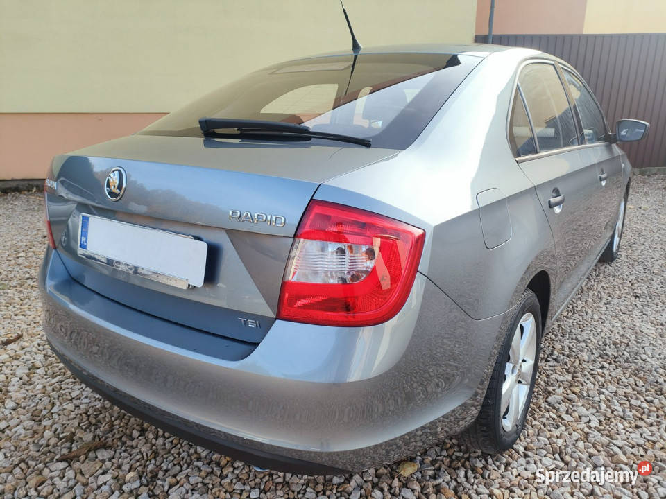 koda RAPID koda RAPID 2013 12 benz ładna 2 kompl komputer pokładowy Škoda śląskie Chełm Śląski