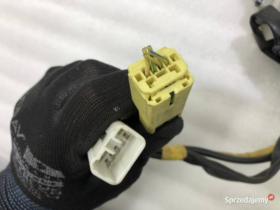 PRZEŁĄCZNIK ZESPOLONY 83111AG76 SUBARU OUTBACK