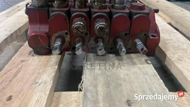 Rozdzielacz Manitou 626 628 Sekcja Rozdzielacza Jastrzębniki sprzedam