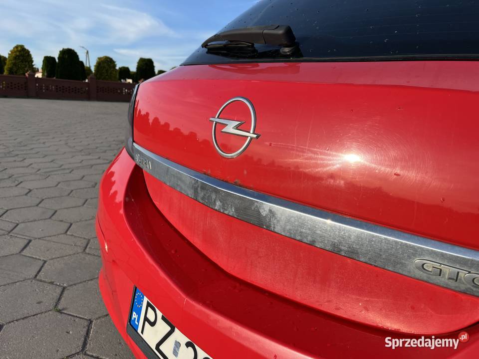Opel Astra H GTC 16 105 Klima Tempomat 2 kpl kół światła przeciwmgielne Żnin