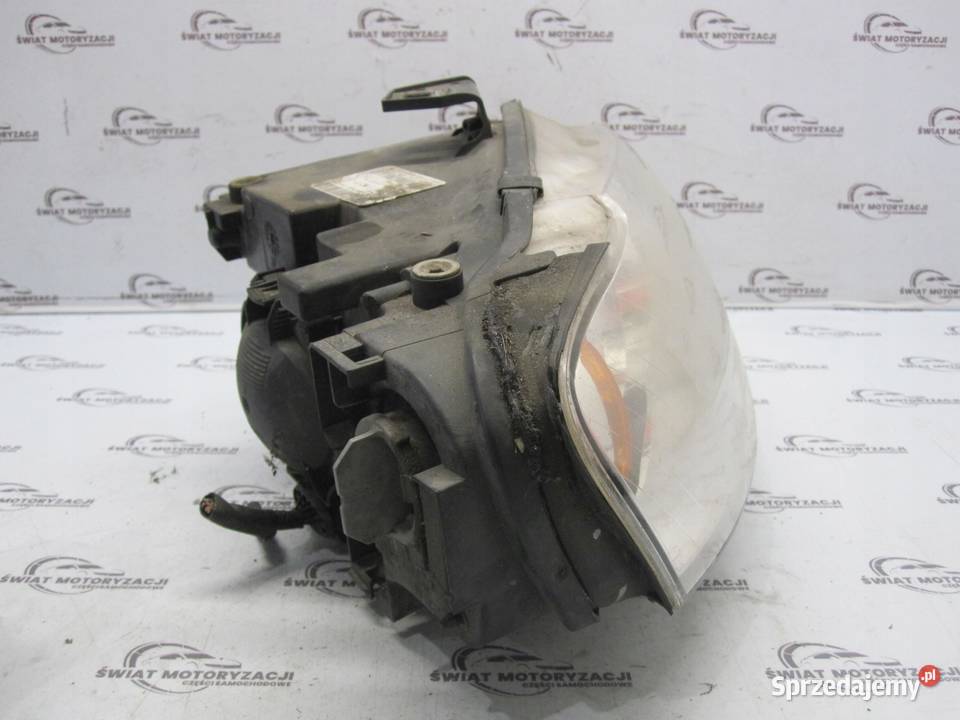 AUDI A4 B7 07r lampa prawa przód 8E0941004AK osobowe sprzedam
