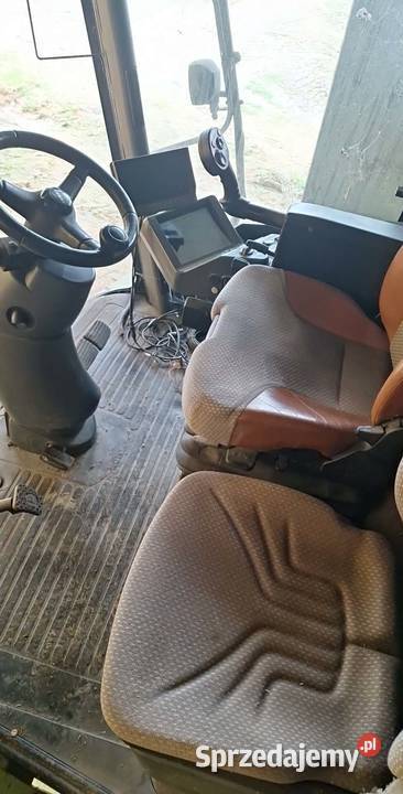 Kombajn zbożowy Claas Lexion 550 z hederem Łomża