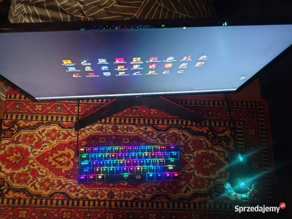 Komputer gamingowy i całe wyposażenie All in One Resko