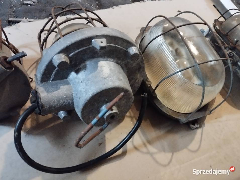 Stara lampa warsztatowa PRL inny kolor Bolesławiec