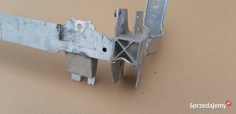 MERCEDES AKLASA W176 BKLASA GLA BELKA POD Bieleń