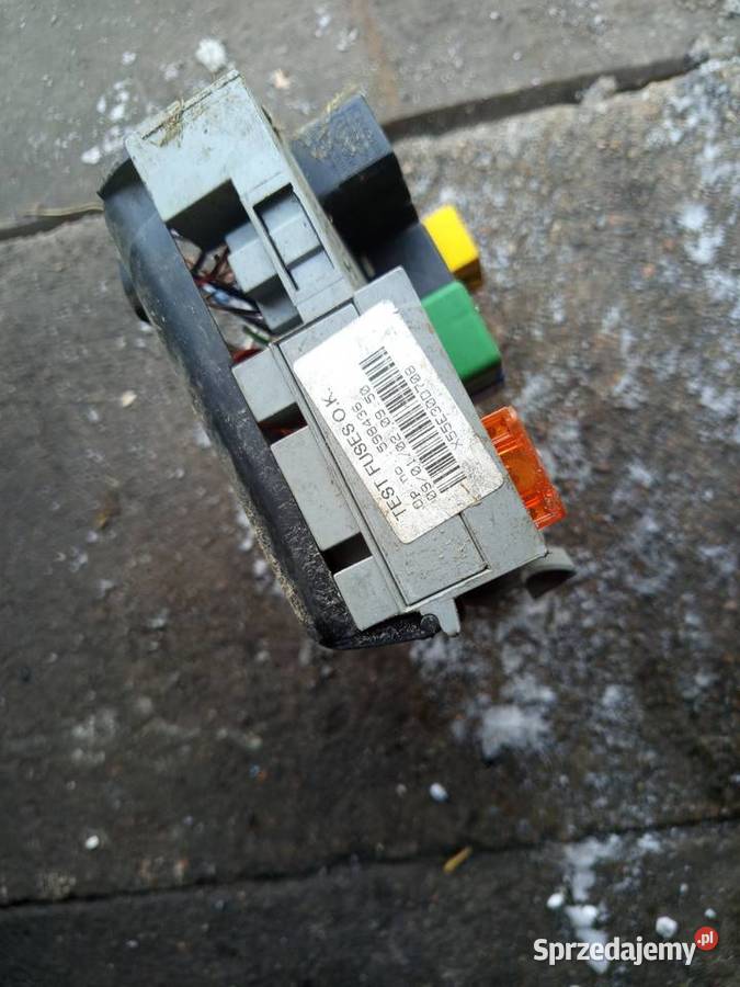 Skrzynka bezpieczników do Opel Astra Zafira