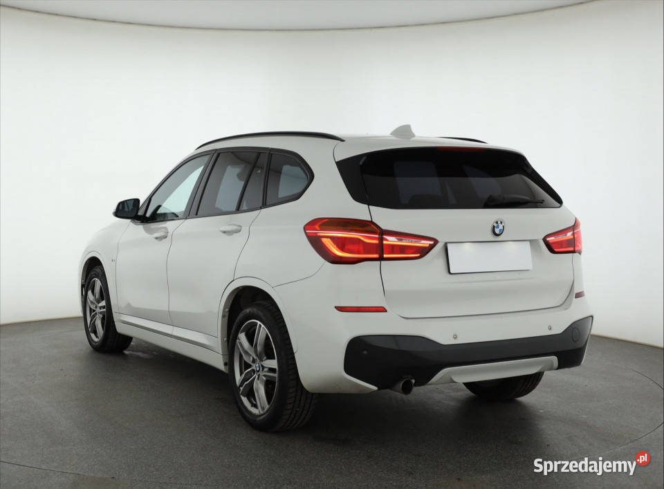 BMW X1 xDrive18d klimatyzacja Piaseczno