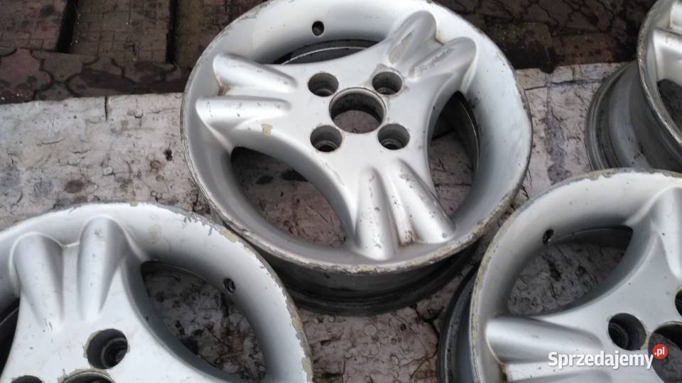 Polonez Fiat Seicento felgi trójramienne alu R Fiat (oryginalne) Stalowa Wola