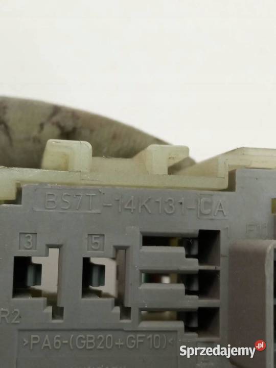 SKRZYNKA BEZPIECZNIKÓW BS7T14K131CA BS7T14K131BA