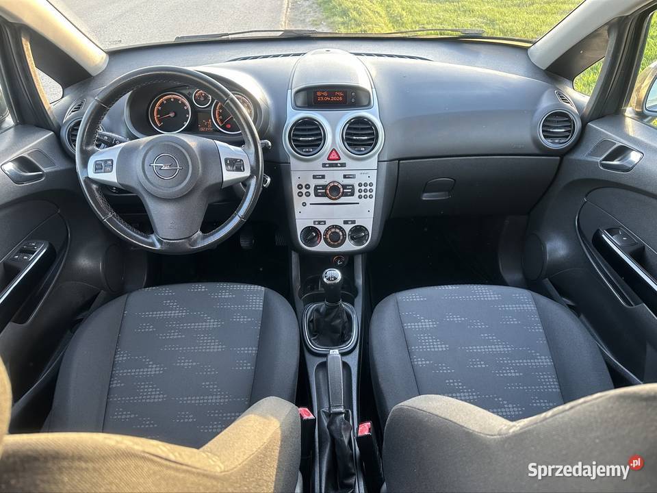 Opel Corsa D Lift 12 70 132000 z Niemiec gniazdo AUX Przeworsk