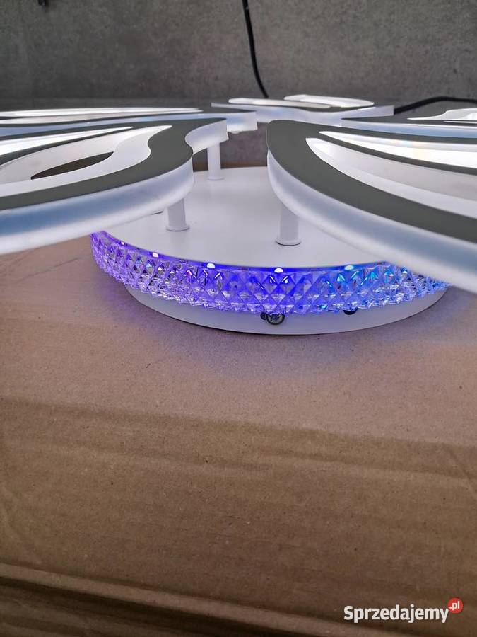 nowa lampa sufitowa LED sterowanie pilotem Sandomierz