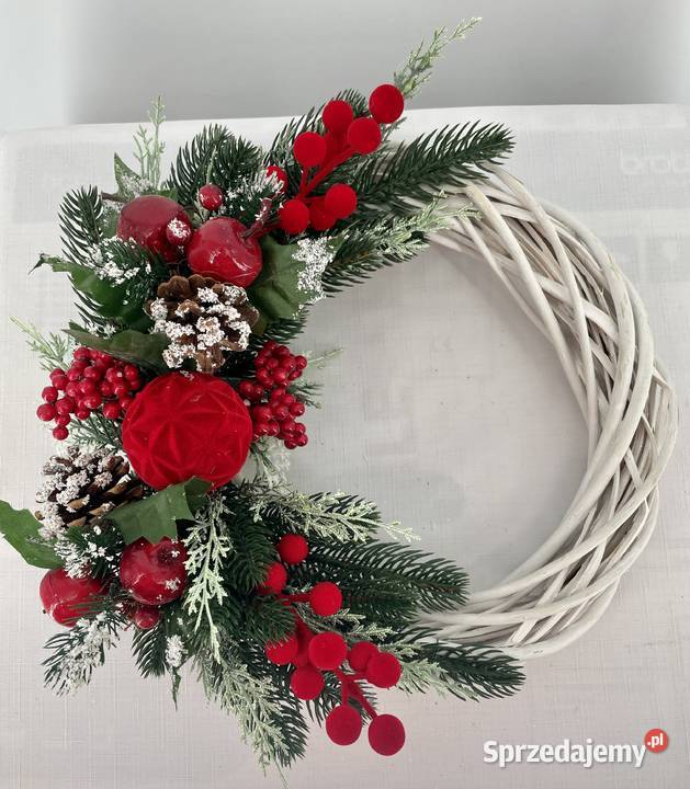 Świąteczny wianek na drzwi klasyczna dekoracja Latosówka