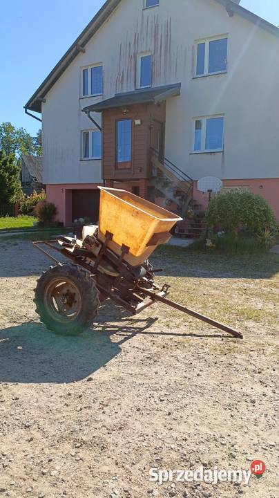 Rozsiewacz nawozu kos nieuszkodzony