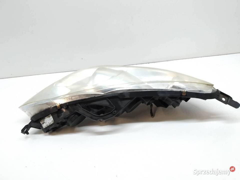 LAMPA PRZÓD PRAWA EU Peugeot 407 I 20042010
