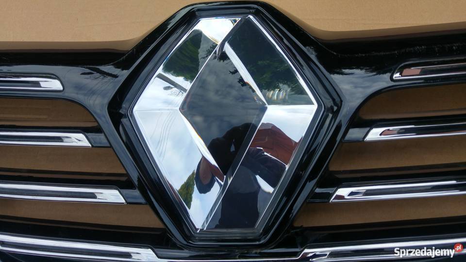 gril uszkodzony znaczek chromy Megane IV Łask