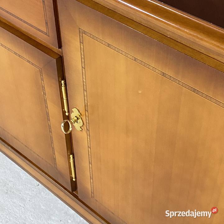 Intarsjowana komoda na zwężanych nogach Warrings Meble Gryfice