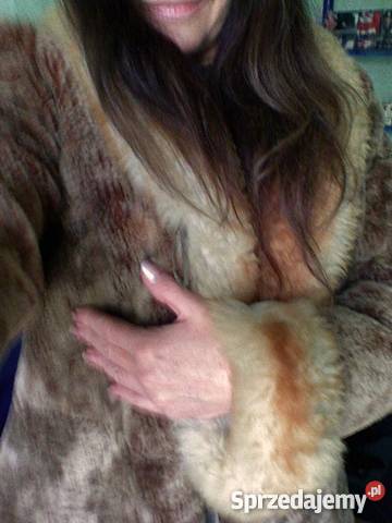 Naturalny kożuch pelisa damska miodowo beżowa