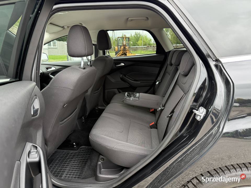 Ford Focus BENZYNA Klimatronik Nawigacja centralny zamek wielkopolskie Konin