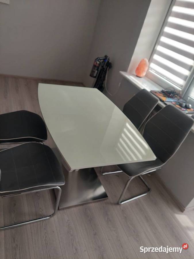Stół rozkładany Agata meble 120x80 i 4 krzesła