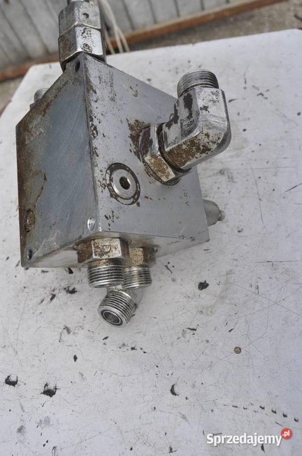rozdzielacz hydrauliczny Comatrol R1238 zawór