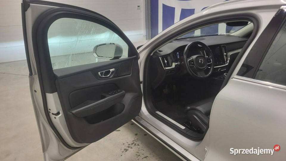 Volvo V60 B4 B Inscription aut II 2018 isofix mazowieckie Grójec