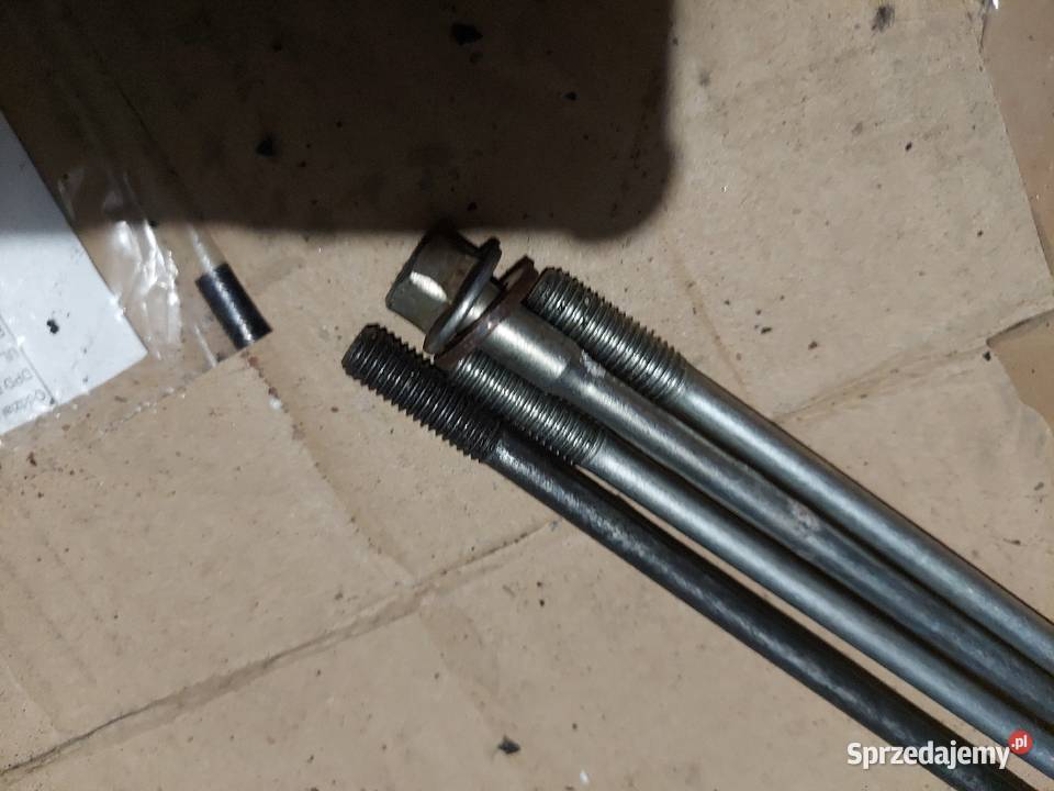 Yamaha YZF 125 szpilki głowicy cylindra śruby dolnośląskie Jelenia Góra