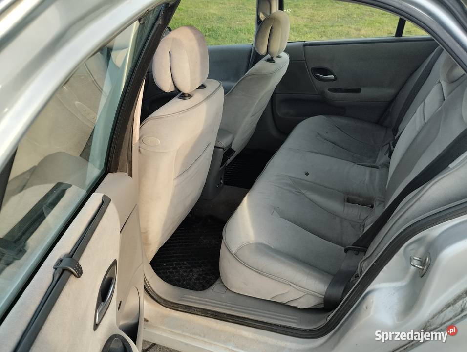 Renault Laguna II 19 dCi 2001r 120 Laguna Unisław