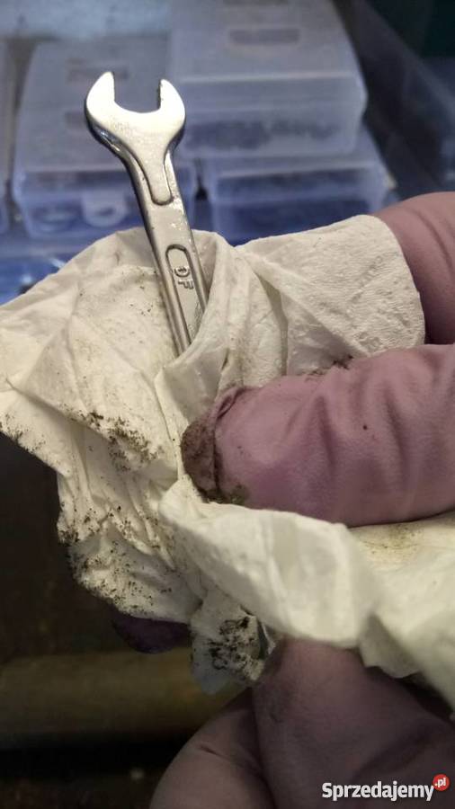 Profesjonalne czyściwo celulozowe Duża rolka Pozostałe sprzedam