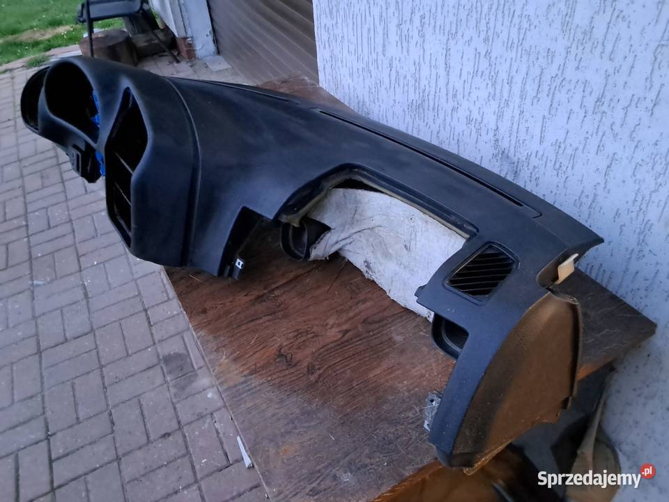 Deska rozdzielcza bmw e36 lift 19941999 sedan Lublin sprzedam