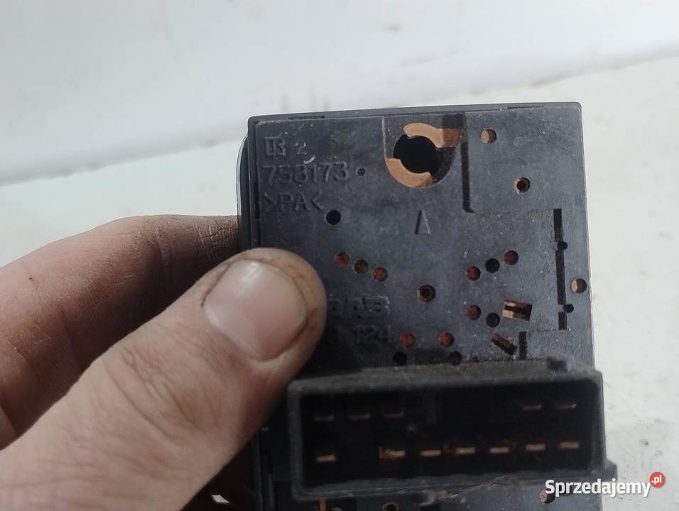PANEL WŁĄCZNIK ŚWIATEŁ SAAB 95 95 758173 Panele sterowania, przełączniki sprzedam