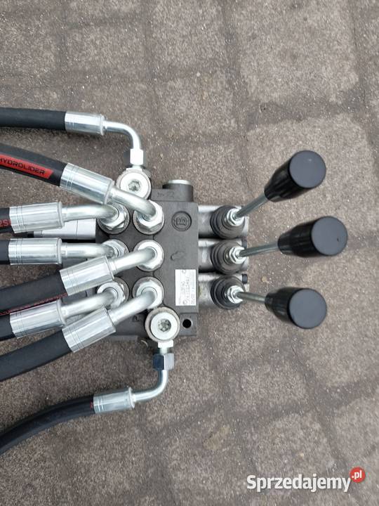 Zewnętrzny zestaw hydrauliki 3 sekcyjnej do Rolnictwo łódzkie Mroczków Duży