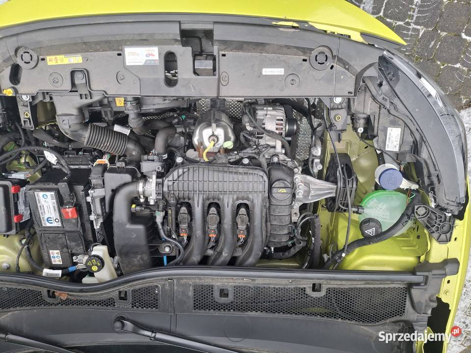 Peugeot 208 prawie nowy 852km