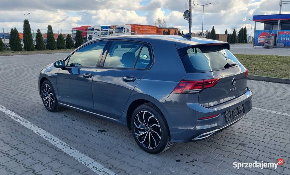 Volkswagen Golf LIFE eTsi DSG 10 przebiegu VAT marża Turek sprzedam