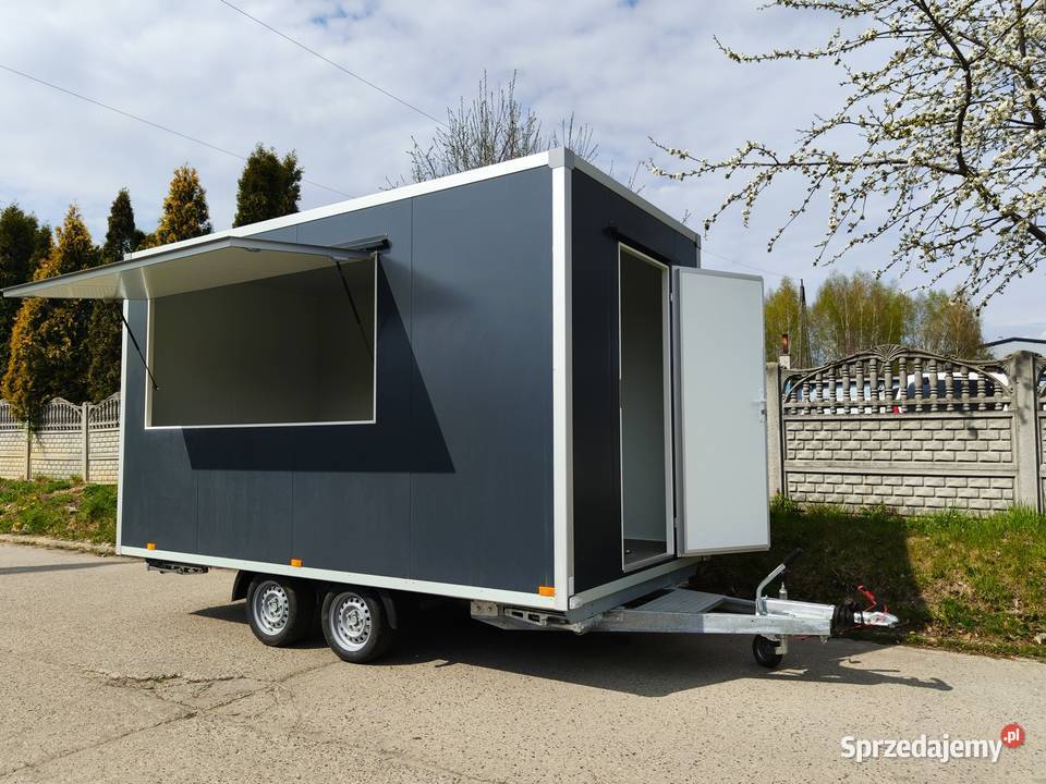 przyczepa handlowa z wyposażeniem gastronomiczne Jarocin