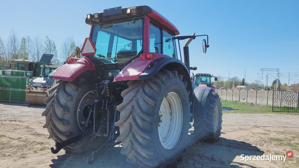 Ciągnik rolniczy Valtra T152 moc 150 Pneumatyczne siedzenie Zaklików