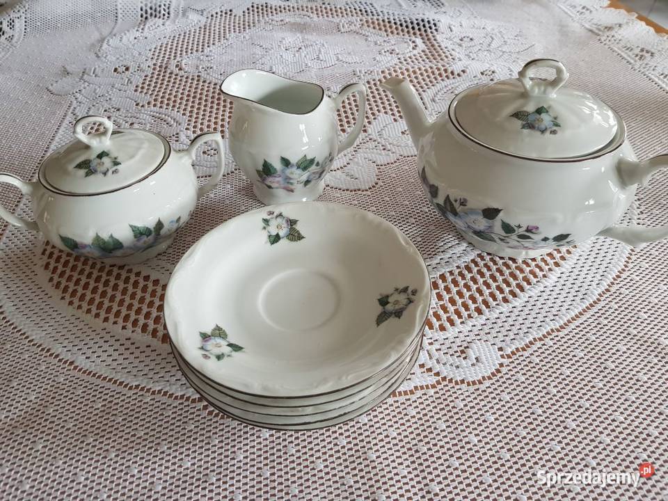 Bolesławiec porcelana talerzyki imbryk inny kolor