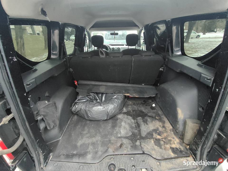 Syndyk sprzeda Dacia Dokker 16 SCe 100 2018 r 294121km Warszawa