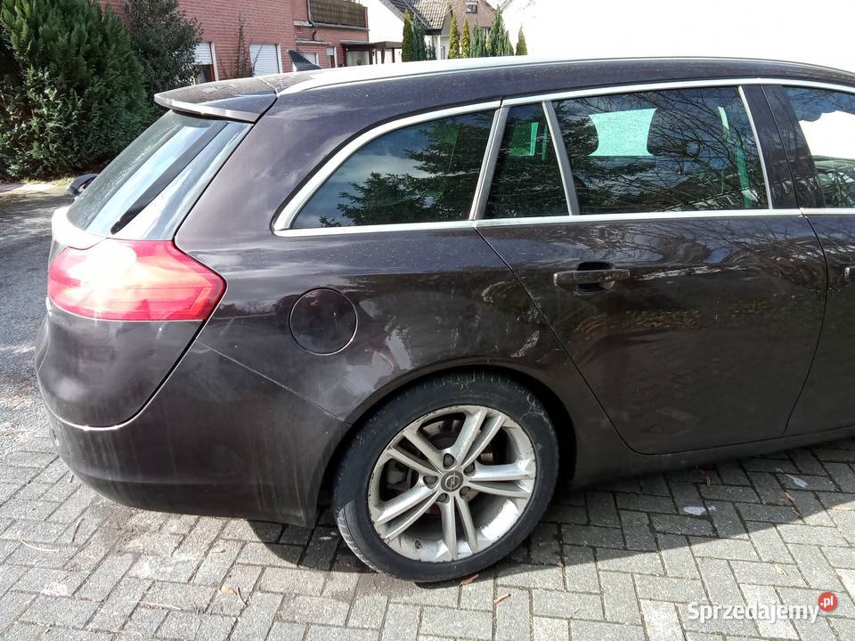 Sprzedam Insignia z uszkodzonym silnikiem 345000km Insignia Samochody osobowe