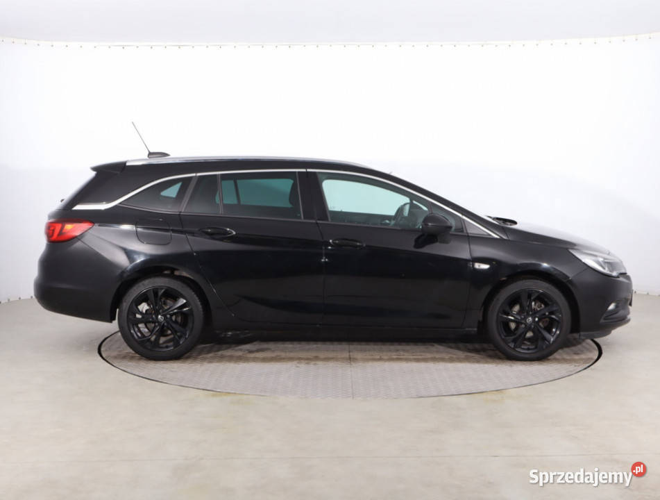 Opel Astra 14 T Piaseczno