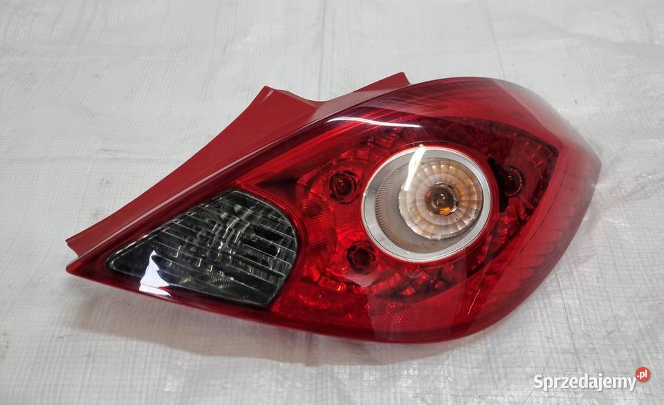 OPEL CORSA D 3D LAMPA PRAWY TYŁ 13186351 osobowe